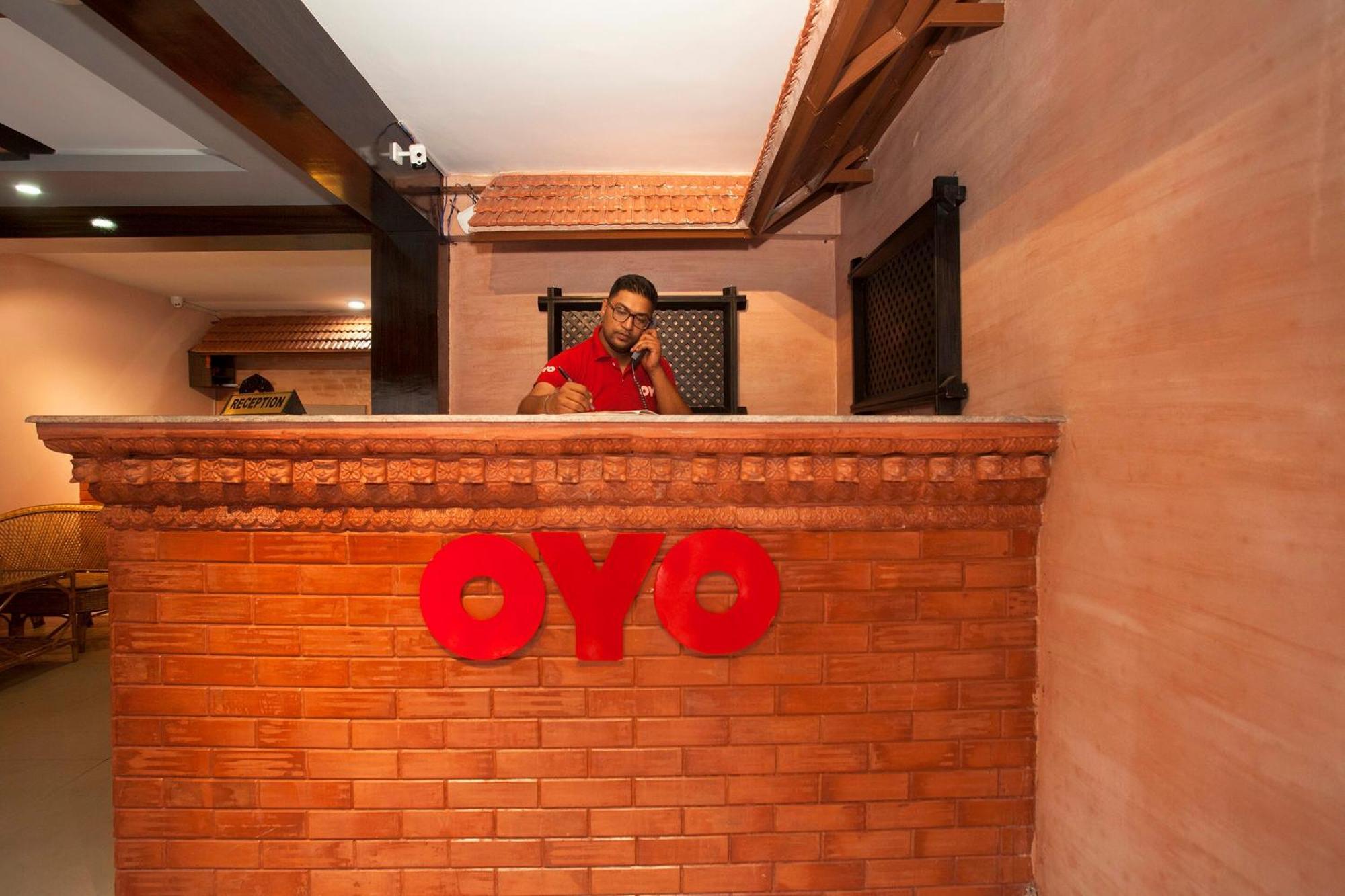 Oyo 587 Hotel Tradition Inn Catmandu Exterior foto